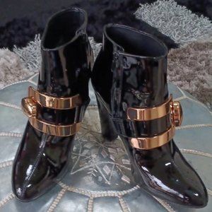 Stella Luna Boots Size 37  (US 6.5- 7).  Black with Gold Buckles. Gorgeous!